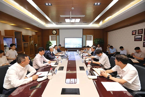 上海市委常委、浦东新区区委书记翁祖亮调研人生就是博生物医药